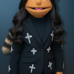 Jasmine Crockett Muppet wearing a coon skin cap